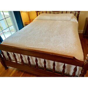Vtg Bates George Washington Choice Hobnail Fringe Bedspread 120" long x 100" wid